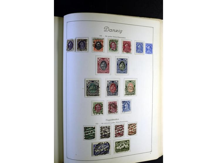 1872/1945, ungebrauchte und gestempelte Sammlung besseren Brustschilden, später u.a. Block 1-3 ungebraucht sowie ein Teil Zus