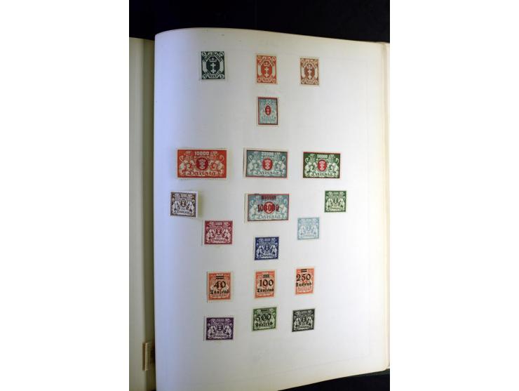 1872/1945, ungebrauchte und gestempelte Sammlung besseren Brustschilden, später u.a. Block 1-3 ungebraucht sowie ein Teil Zus
