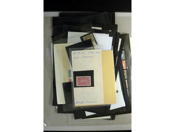 1880/1945, postfrische, ungebrauchte und etwas gestempelte Partie mit guten postfrischen Werten und Sätzen, Bl.2 (Mängel im R