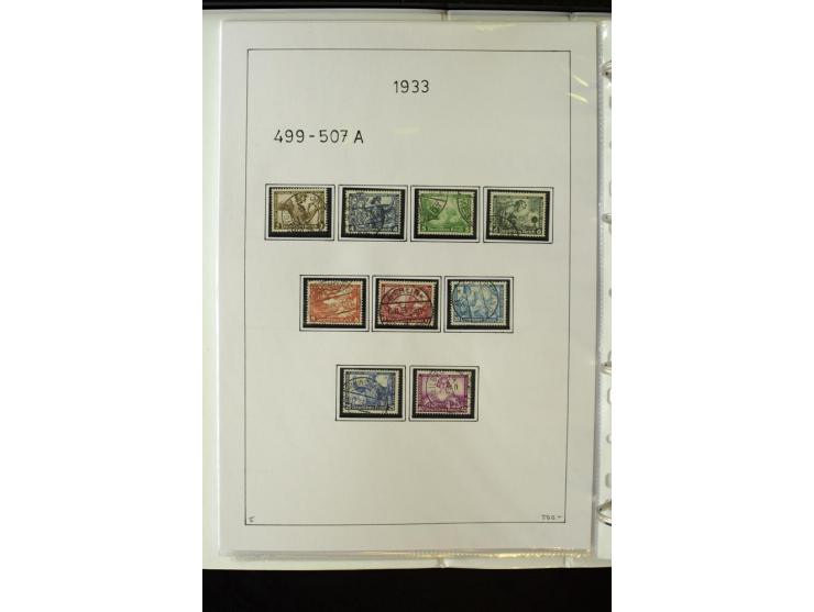 1923/45, gestempelte kpl. Sammlung mit u.a. Mi.-Nr. 346y, 356Xx, 357Xx, 393Y, 398X, 399X (Firmenlochung), 452b, Bl.2 (fleckig