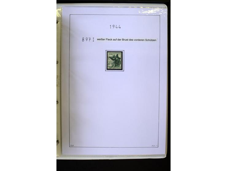 1923/45, gestempelte kpl. Sammlung mit u.a. Mi.-Nr. 346y, 356Xx, 357Xx, 393Y, 398X, 399X (Firmenlochung), 452b, Bl.2 (fleckig