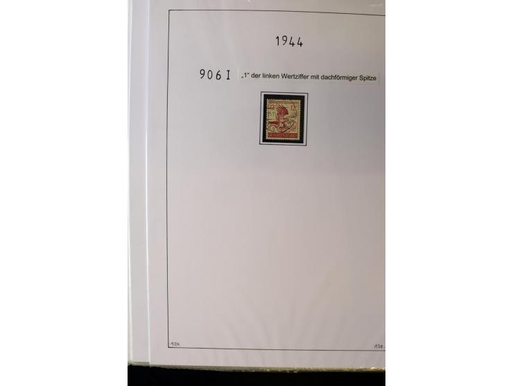 1923/45, gestempelte kpl. Sammlung mit u.a. Mi.-Nr. 346y, 356Xx, 357Xx, 393Y, 398X, 399X (Firmenlochung), 452b, Bl.2 (fleckig