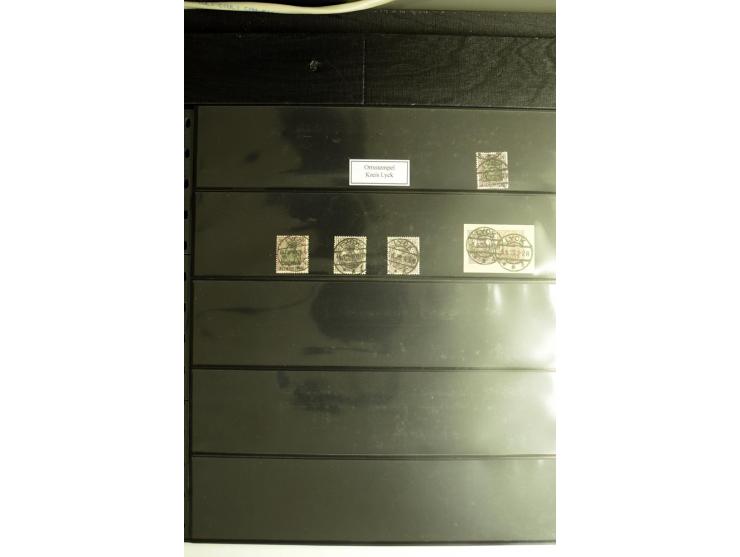 1920, Stempelsammlung auf losen Marken, Briefstücken und 28 Briefen, Karten und Ganzsachen, Postanweisungen und Paketkarte, d