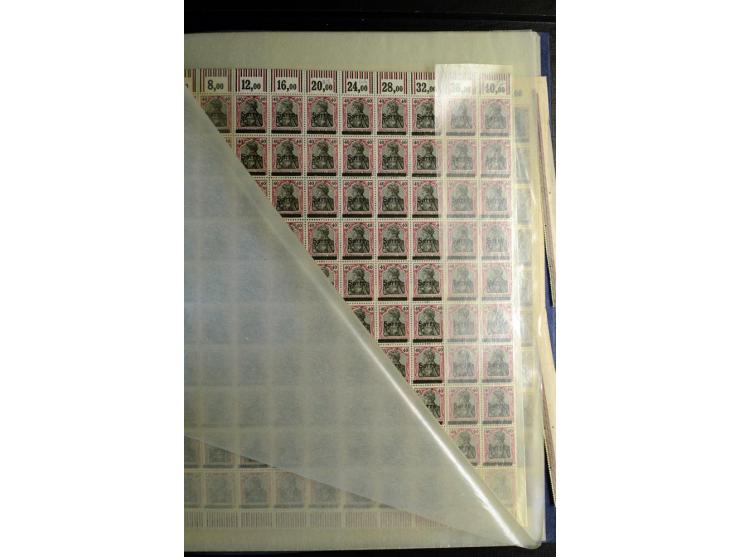 1920, postfrischer Bestand ex Mi.-Nr. 1-15, dabei Bogen, Bogenteile und Einheiten, u.a. Mi.-Nr. 12bII Bogen, Fototattest Brau