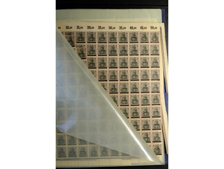 1920, postfrischer Bestand ex Mi.-Nr. 1-15, dabei Bogen, Bogenteile und Einheiten, u.a. Mi.-Nr. 12bII Bogen, Fototattest Brau