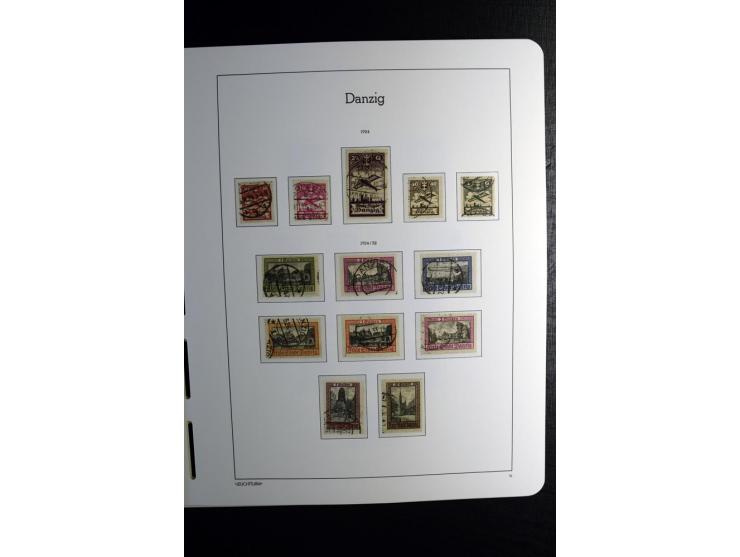 1920/39, gestempelte Sammlung mit u.a. Mi.-Nr. 47-49 mit nicht zeitgerechten Stempeln auf Briefstücken, 3 Fotoatteste Oechsne