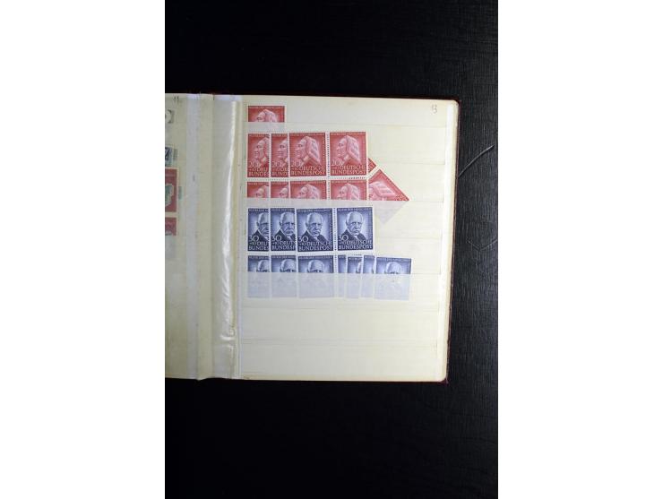 1900/55, postfrischer, ungebrauchter und gestempelter Posten mit vielen guten Werten und Sätzen, dabei u.a. Bund Posthorn pos