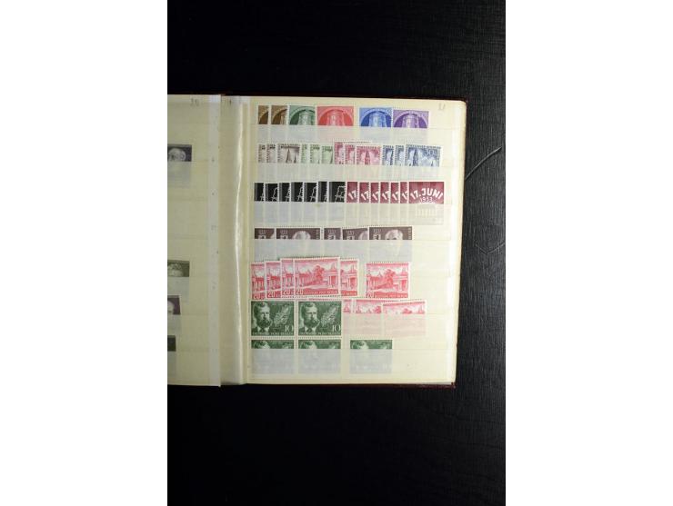 1900/55, postfrischer, ungebrauchter und gestempelter Posten mit vielen guten Werten und Sätzen, dabei u.a. Bund Posthorn pos