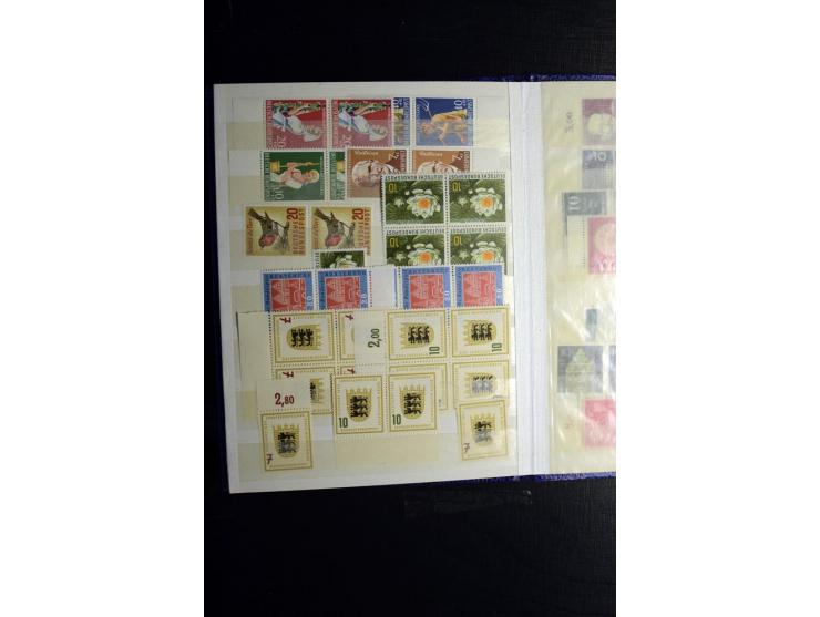 1945/55, vorwiegend postfrische Partie besserer Werte, dabei Französische Zone inkl. 46II augenscheinlich komplett, Bizone 52