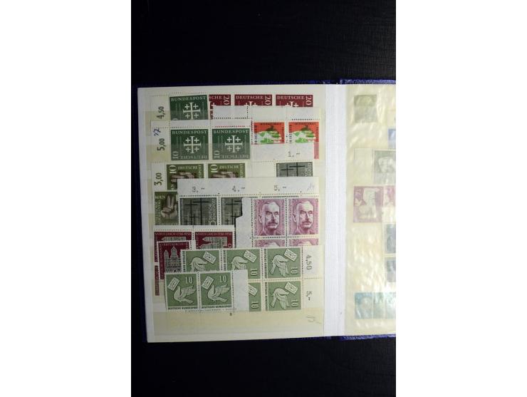 1945/55, vorwiegend postfrische Partie besserer Werte, dabei Französische Zone inkl. 46II augenscheinlich komplett, Bizone 52