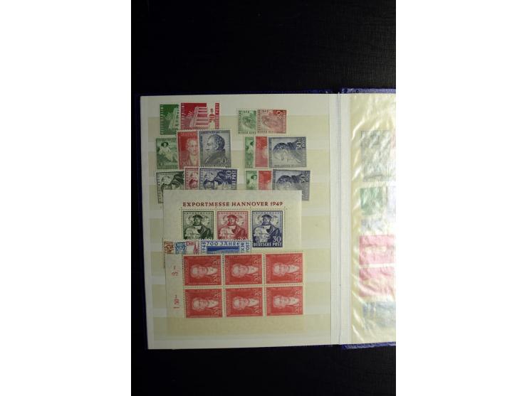 1945/55, vorwiegend postfrische Partie besserer Werte, dabei Französische Zone inkl. 46II augenscheinlich komplett, Bizone 52