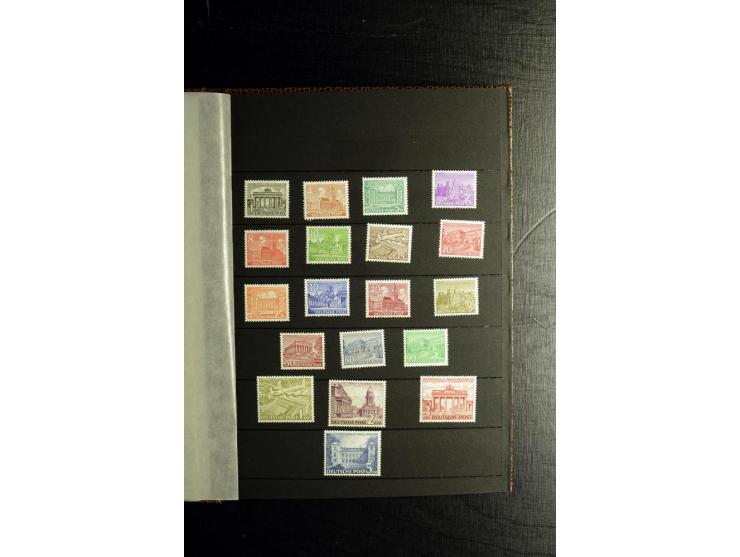 1945/55, vorwiegend postfrische Partie besserer Werte, dabei Französische Zone inkl. 46II augenscheinlich komplett, Bizone 52