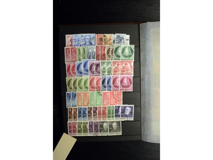 1945/55, vorwiegend postfrische Partie besserer Werte, dabei Französische Zone inkl. 46II augenscheinlich komplett, Bizone 52