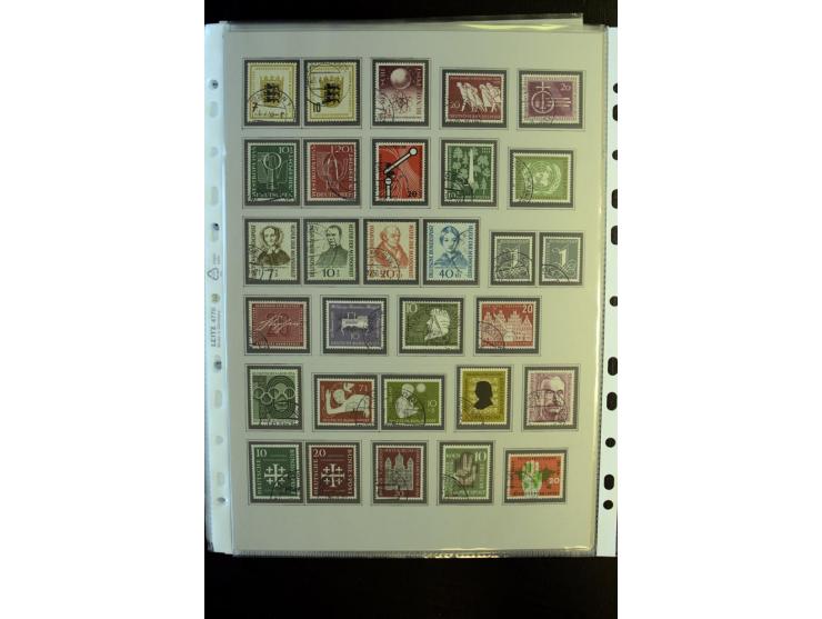1945/90, gestempelte Sammlung, dabei SBZ mit guten Blockausgaben, DDR mit besseren, Berlin in den Hauptnummern komplett, dabe