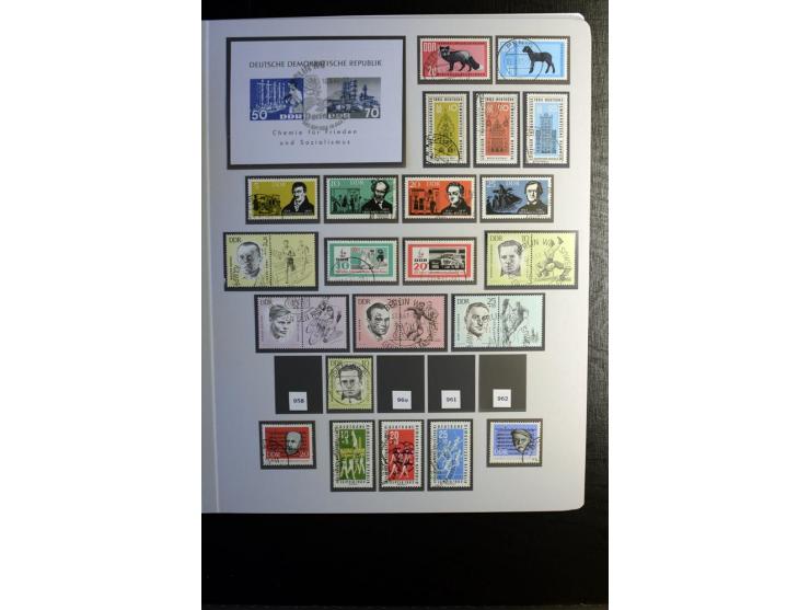 1945/90, gestempelte Sammlung, dabei SBZ mit guten Blockausgaben, DDR mit besseren, Berlin in den Hauptnummern komplett, dabe