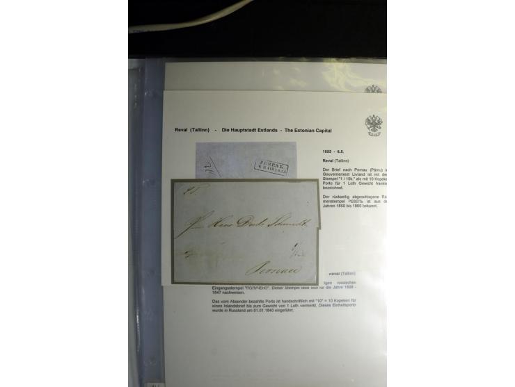 REVAL (TALLINN) - Die Hauptstadt Estlands - 1730/1855, Sammlung mit 25 Vorphila-Briefen, dabei ein Forwarded-Schiffs-Brief so
