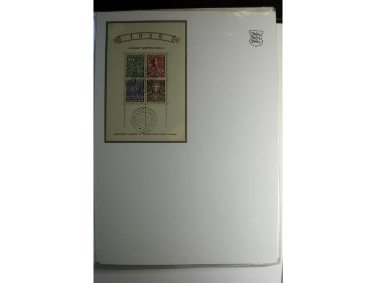 1918/40, sehr schöne vierbändige Sammlung mit Farben, Einheiten, Plattenfehler, Zwischenstegpaaren, Mi.-Nr. 10K, gute Flugpos