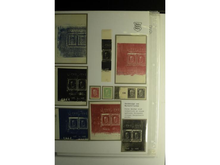 1918/40, sehr schöne vierbändige Sammlung mit Farben, Einheiten, Plattenfehler, Zwischenstegpaaren, Mi.-Nr. 10K, gute Flugpos