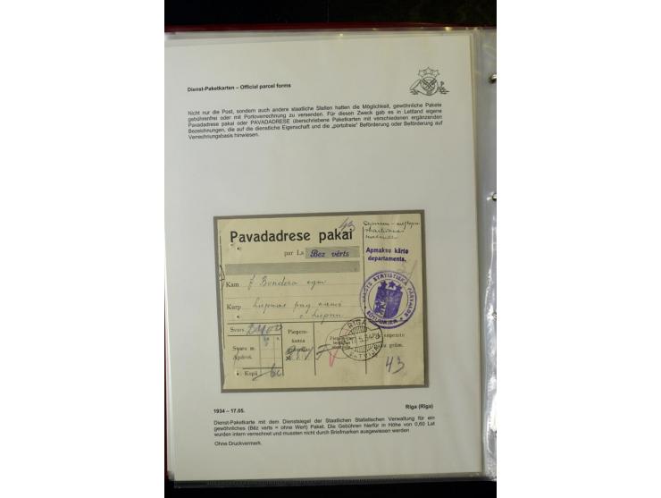 PAKETKARTEN: 1922/41, über 40 Paketkarten, teilweise mit komplettem Kupon, dabei verschiedene Typen, Papierfarben, außerdem P