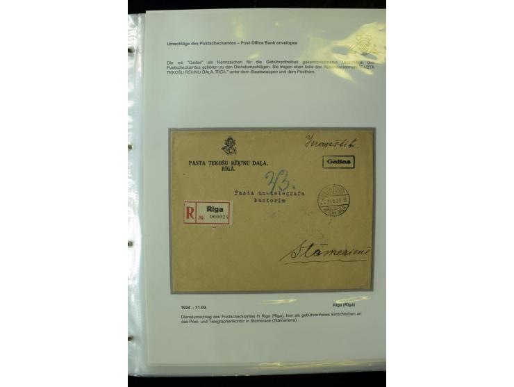 POSTFORMULARE: 1919/40, umfangreiche Sammlung von über 80 Ganzstücken, dabei "Au Bureau des Postes", Umschläge des Postscheck