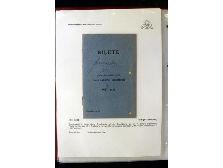 POSTFORMULARE: 1919/40, umfangreiche Sammlung von über 80 Ganzstücken, dabei "Au Bureau des Postes", Umschläge des Postscheck