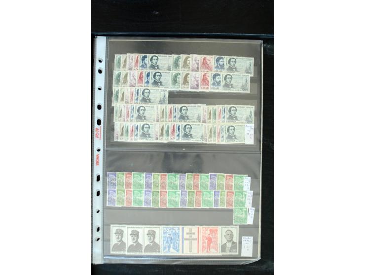 1849/2005, postfrischer, ungebrauchter und gestempelter Bestand mit u.a. Mi.-Nr. 220-21, 239, 248 (H-Blatt), 305-11, 321 (2),