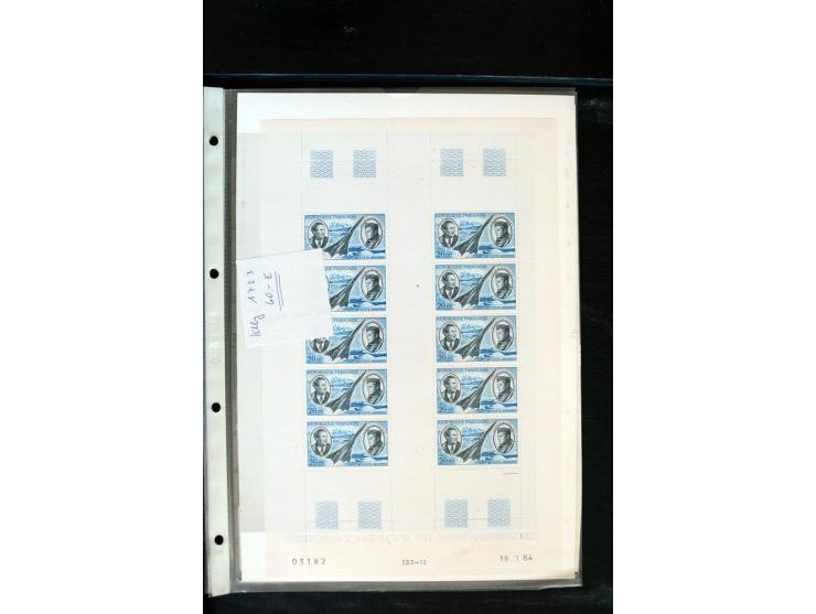 1849/2005, postfrischer, ungebrauchter und gestempelter Bestand mit u.a. Mi.-Nr. 220-21, 239, 248 (H-Blatt), 305-11, 321 (2),