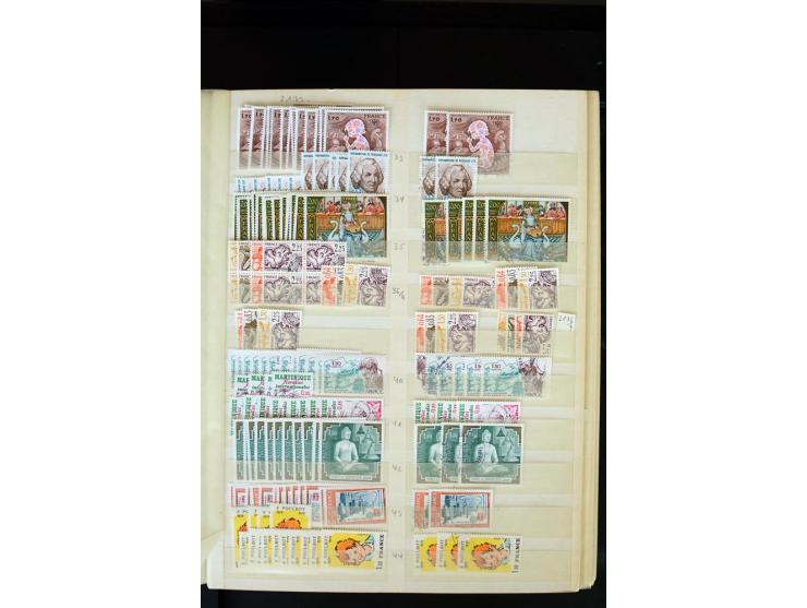1849/2005, postfrischer, ungebrauchter und gestempelter Bestand mit u.a. Mi.-Nr. 220-21, 239, 248 (H-Blatt), 305-11, 321 (2),