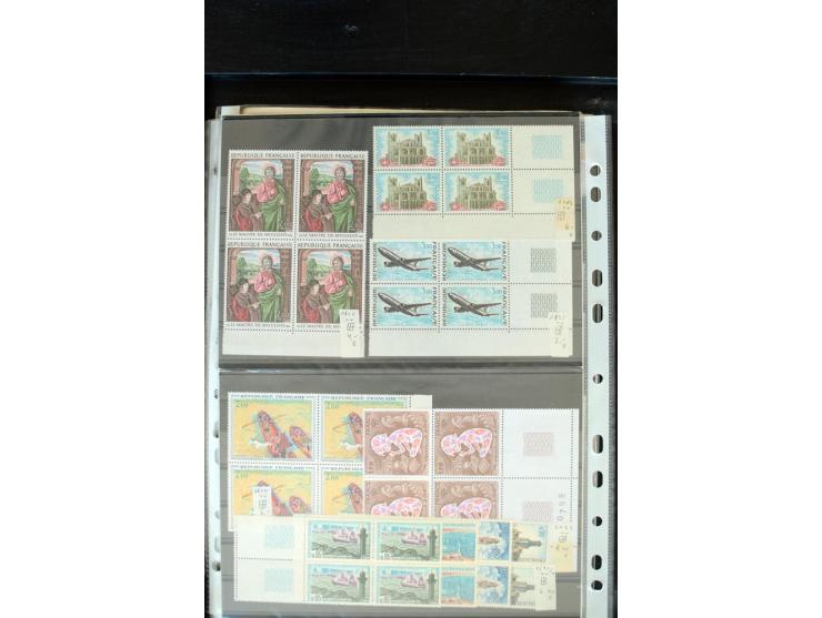 1849/2005, postfrischer, ungebrauchter und gestempelter Bestand mit u.a. Mi.-Nr. 220-21, 239, 248 (H-Blatt), 305-11, 321 (2),