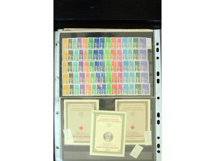 1849/2005, postfrischer, ungebrauchter und gestempelter Bestand mit u.a. Mi.-Nr. 220-21, 239, 248 (H-Blatt), 305-11, 321 (2),