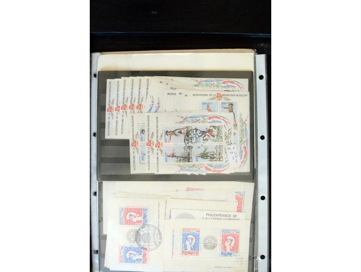 1849/2005, postfrischer, ungebrauchter und gestempelter Bestand mit u.a. Mi.-Nr. 220-21, 239, 248 (H-Blatt), 305-11, 321 (2),