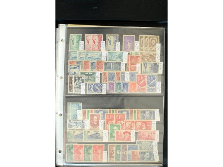 1849/2005, postfrischer, ungebrauchter und gestempelter Bestand mit u.a. Mi.-Nr. 220-21, 239, 248 (H-Blatt), 305-11, 321 (2),