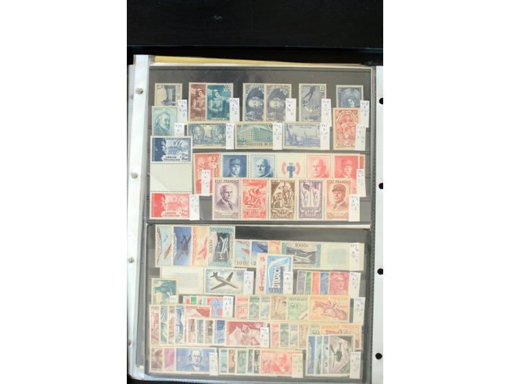 1849/2005, postfrischer, ungebrauchter und gestempelter Bestand mit u.a. Mi.-Nr. 220-21, 239, 248 (H-Blatt), 305-11, 321 (2),