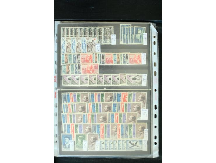 1849/2005, postfrischer, ungebrauchter und gestempelter Bestand mit u.a. Mi.-Nr. 220-21, 239, 248 (H-Blatt), 305-11, 321 (2),