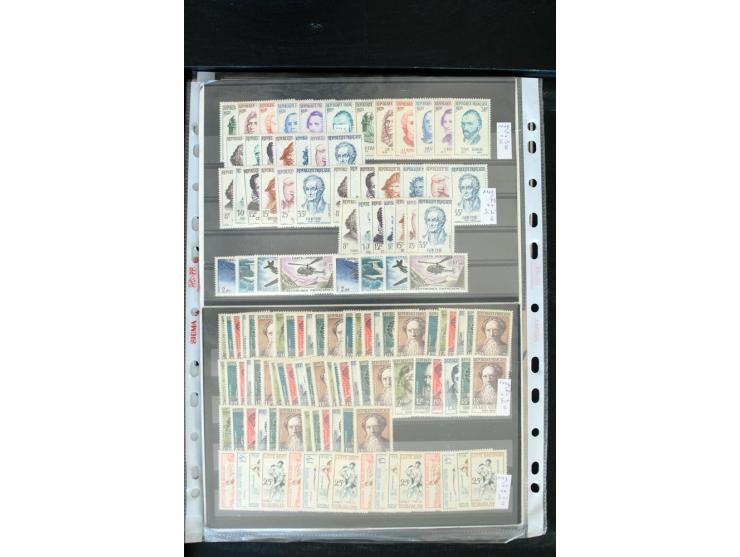 1849/2005, postfrischer, ungebrauchter und gestempelter Bestand mit u.a. Mi.-Nr. 220-21, 239, 248 (H-Blatt), 305-11, 321 (2),