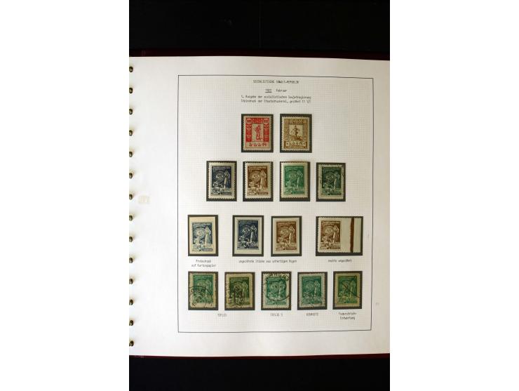 1919/23, 2bändige, ausstellungsmäßig aufgezogene Spezialsammlung, dabei die Markenausgaben sehr reichhaltig ungebraucht und g