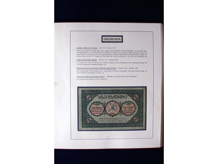 1919/23, 2bändige, ausstellungsmäßig aufgezogene Spezialsammlung, dabei die Markenausgaben sehr reichhaltig ungebraucht und g