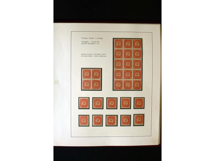 1919/23, 2bändige, ausstellungsmäßig aufgezogene Spezialsammlung, dabei die Markenausgaben sehr reichhaltig ungebraucht und g