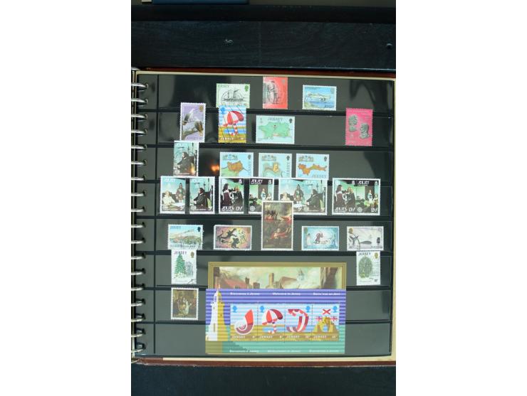 1840/1988, postfrische, ungebrauchte und gestempelte Sammlung mit u.a. Mi.-Nr. 1 (15), 2 (5), 5 (6), 6 (3), 7 (3), 35 (4), 49