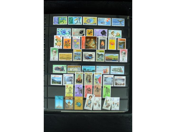 1850/1975, postfrische, ungebrauchte und gestempelte Sammlung mit vielen besseren Ausgaben, dabei besonders Australien mit St