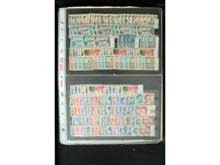 1861/2002, postfrischer, ungebrauchter und gestempelter Bestand mit vielen guten Werten und Sätzen, Stempel ohne Obligo; groß