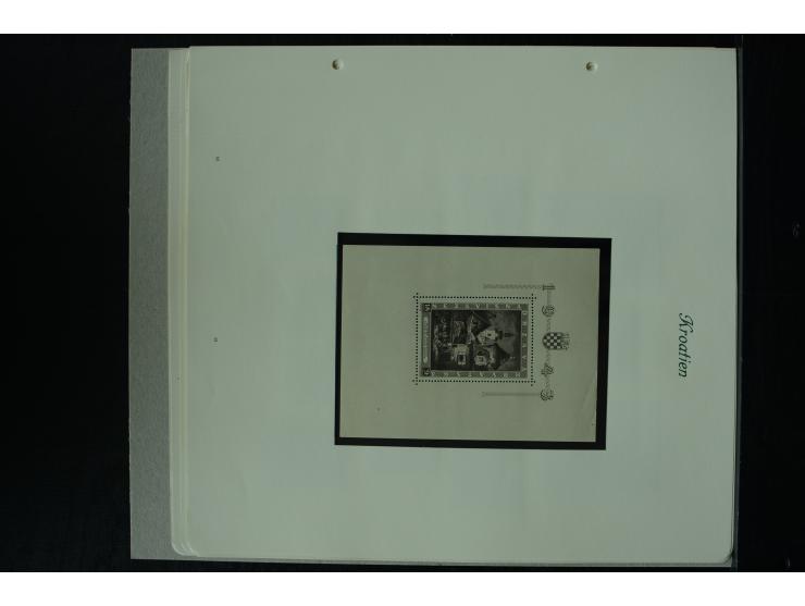 1941/45, postfrische und ungebrauchte Sammlung mit Mi.-Nr. 24-38 (teils kleine Beanstandungen), 170-72 und Bl.8 (bügig), 3 Fo