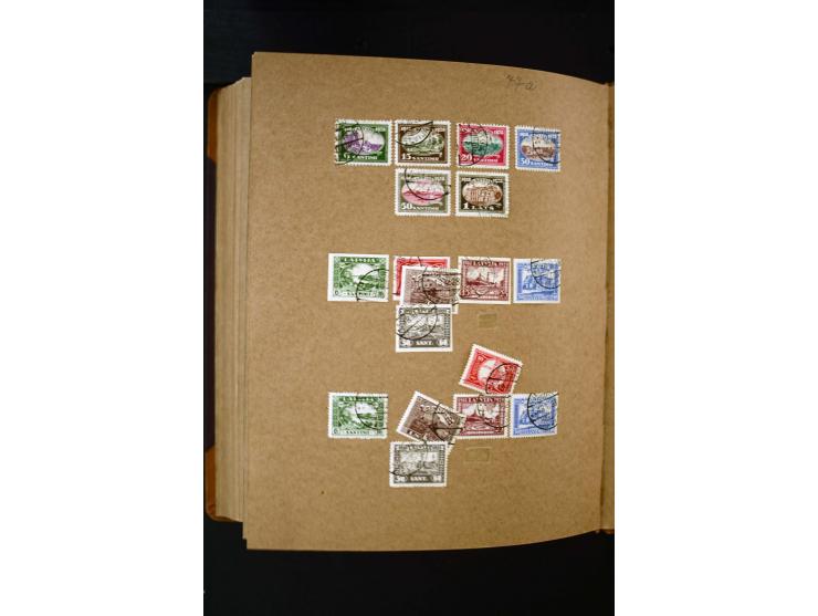 1918/40, umfangreiche ungebrauchte/postfrische und gestempelte Sammlung, teils aufgezogen auf alten Blanko-Blättern und besch