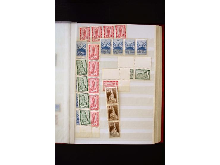 1918/40, umfangreiche ungebrauchte/postfrische und gestempelte Sammlung, teils aufgezogen auf alten Blanko-Blättern und besch