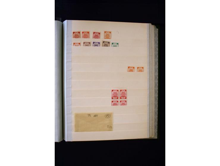 1918/40, umfangreiche ungebrauchte/postfrische und gestempelte Sammlung, teils aufgezogen auf alten Blanko-Blättern und besch