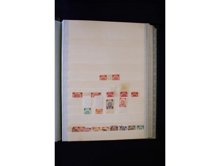 1918/40, umfangreiche ungebrauchte/postfrische und gestempelte Sammlung, teils aufgezogen auf alten Blanko-Blättern und besch