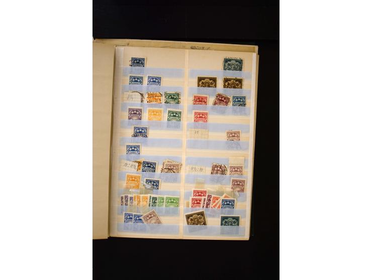 1918/40, umfangreiche ungebrauchte/postfrische und gestempelte Sammlung, teils aufgezogen auf alten Blanko-Blättern und besch