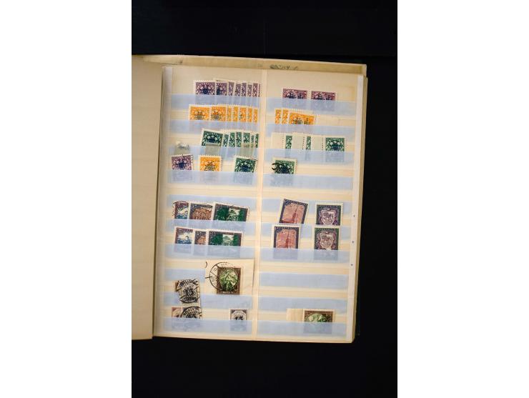 1918/40, umfangreiche ungebrauchte/postfrische und gestempelte Sammlung, teils aufgezogen auf alten Blanko-Blättern und besch