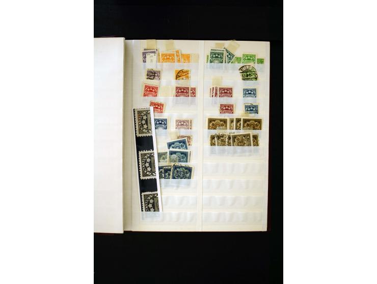1918/40, umfangreiche ungebrauchte/postfrische und gestempelte Sammlung, teils aufgezogen auf alten Blanko-Blättern und besch