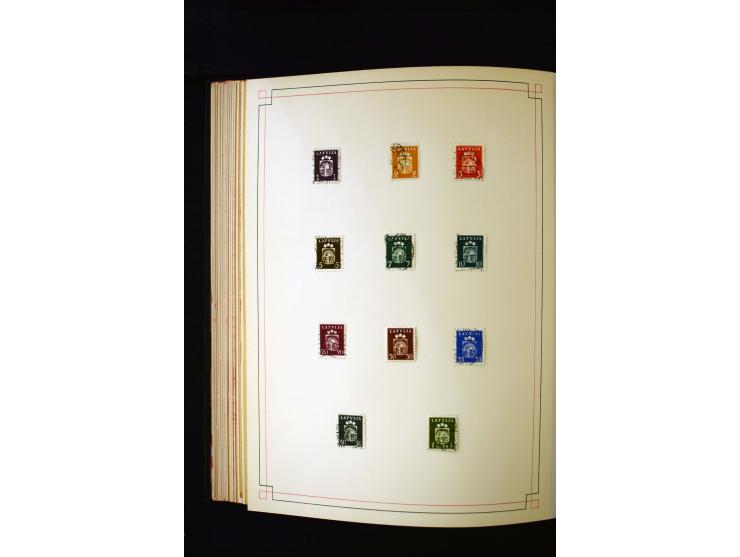 1918/40, umfangreiche ungebrauchte/postfrische und gestempelte Sammlung, teils aufgezogen auf alten Blanko-Blättern und besch